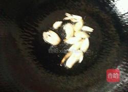 腰果炒芹菜的做法图解7