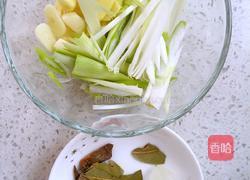 香菇烧鸡翅的做法图解3