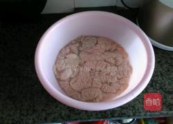 干锅肥肠的做法图解1