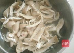 椒盐蘑菇的做法图解2