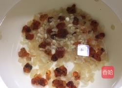椰汁雪莲子桃胶炖木瓜的做法图解1