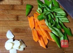 尖椒炒茄子的做法图解3