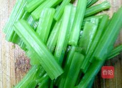 芹菜炒大虾的做法图解4