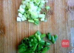 酱瓜炒毛豆的做法图解3