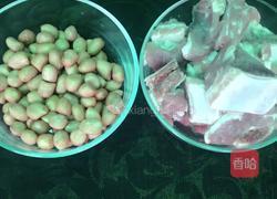 花生炖排骨的做法图解1
