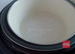 鲜玉米蔬菜粥的做法图解2