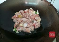 毛豆米烧鸡腿的做法图解4
