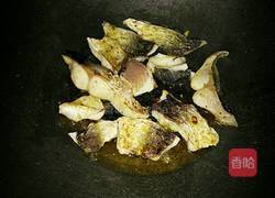 鲢鱼焖豆腐的做法图解4