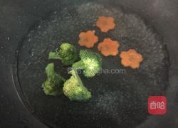 黑胡椒汁牛排的做法图解2