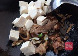 猪肘肉烩豆腐的做法图解6