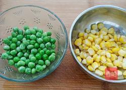 豌豆玉米炒嫩牛肉的做法图解4