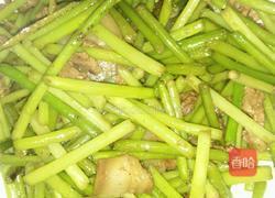 肉炒蒜薹的做法图解5