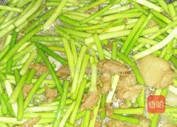 肉炒蒜薹的做法图解4