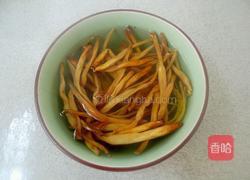 腐竹金针菜鱼汤的做法图解3