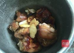 电压力锅红烧猪蹄的做法图解9