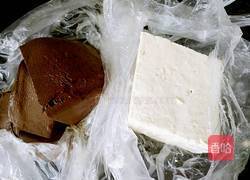 羊血豆腐煲的做法图解1