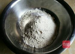 葱香卤肉千层饼的做法图解1