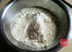 葱香卤肉千层饼的做法图解2