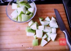 鲜榨苹果汁的做法图解2