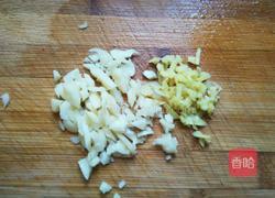 辣子鱼块的做法图解3