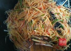 土豆丝炒西红柿的做法图解5