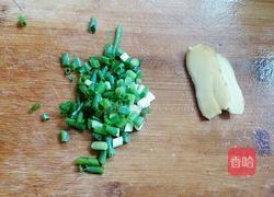 莲藕炖猪蹄的做法图解3