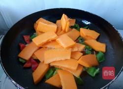 辣椒炒南瓜的做法图解8