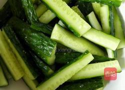 醋溜黄瓜的做法图解2