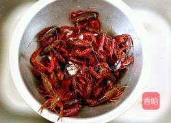 香辣龙虾尾的做法图解1
