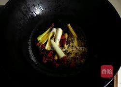 酸菜鲶鱼的做法图解4