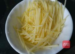 土豆火腿肠的做法图解2