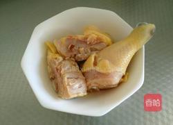 玉米萝卜鸡汤的做法图解1