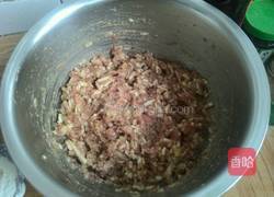 猪肉茄子馅大包子的做法图解6