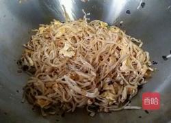 老干妈鸡蛋炒面的做法图解9