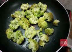 炒花椰菜的做法图解4