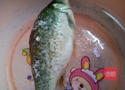 酱烧鲫鱼的做法图解2