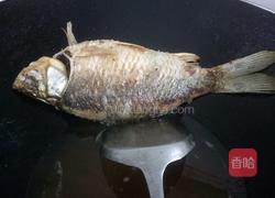 酱烧鲫鱼的做法图解4