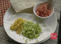 炸豆腐丸子的做法图解1