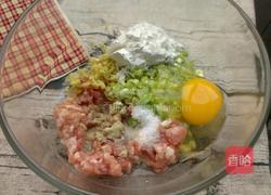 炸豆腐丸子的做法图解2