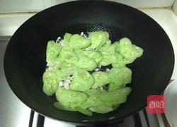 虾米炒黄瓜的做法图解4