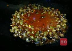 水煮田螺的做法图解7