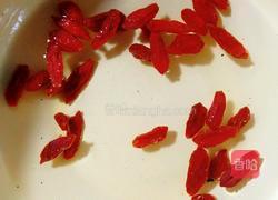 雪梨菊花茶的做法图解2