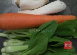 蚝油青菜蘑菇的做法图解1