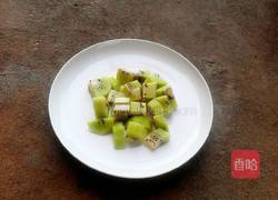 蜂蜜猕猴桃丁的做法图解3