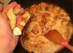 地锅鸡(因为家里没有容器所以菜和主食都放锅里了)宫子城的做法图解4