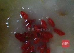 银耳莲藕汤的做法图解3