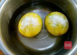 蜂蜜柠檬片的做法图解1