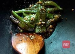蒜香虎皮辣椒的做法图解9