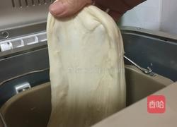 萌兔香肠面包的做法图解2