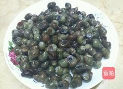 爆炒香辣田螺的做法图解1